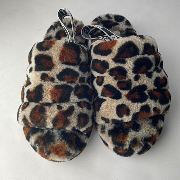 UGG Fluff Yeah Leopard Slippers - Picture 2 of 9